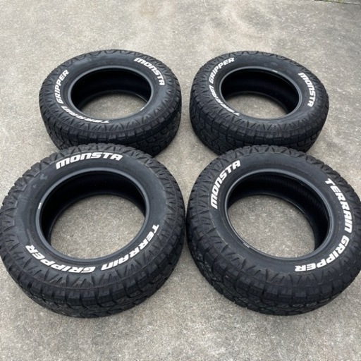 MONSTA TERRIN GRIPPER LT285/65R18 8分山 4本