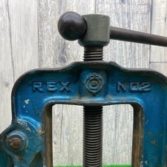 中古品 □ REX パイプバイス No.2 □ 発 □ ITXKNP81EYPUの画像