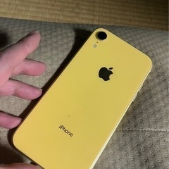 iPhoneXR 256G  simフリーイエロー画面擦り傷多少あり　本日お値引きあり