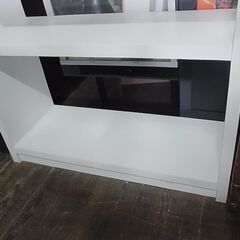 セール中につき、通常特価2,178円より30％引きの1,524円!　オープンラック　白　ディスプレイラック　木製　3段ラック　シェルフ　収納棚　テレビボードの画像