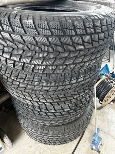 265/70r15 スタッドレス