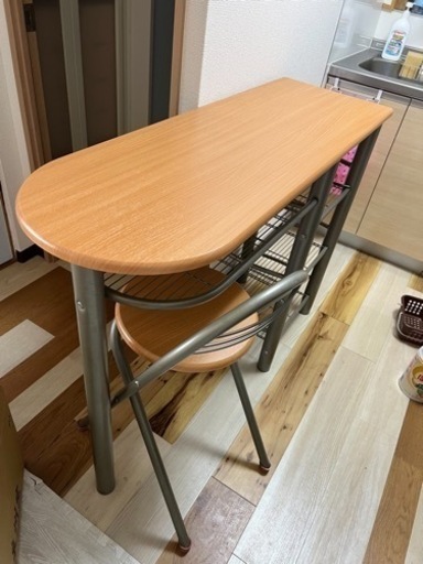カウンターテーブル(今日取りに来てくださる方2000円)