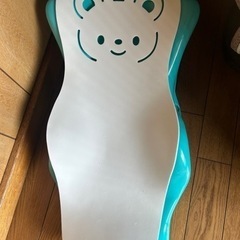 赤ちゃんのお風呂椅子の画像