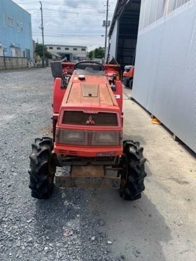 三菱トラックタ-