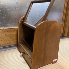 鏡付小物入れの画像