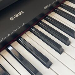 YAMAHA 電子ピアノ NP-30 ペダル・スタンド・譜面置付きの画像