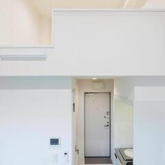★築浅！　★オートロック！　★光インターネット無料！　★ロフトつき！　東急田園都市線 駒沢大学 徒歩5分　三軒茶屋 徒歩20分　東急世田谷線 松陰神社前 徒歩15分　オシャレなアパート木造2階建て2階部分　ロフトつき - 世田谷区