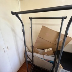 需要ないっぽいので差し上げます。ニトリ ハンガーラック の画像