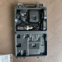 パオック　充電インパクトドライバ   3000円の画像