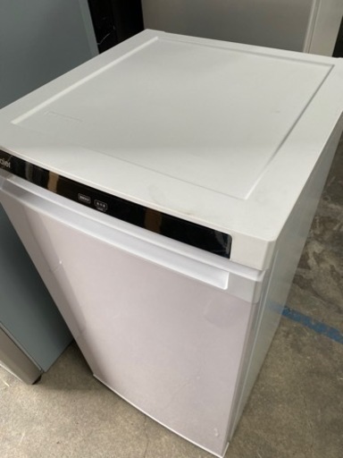 美品  Haier ハイアール JF-NU102D ホワイト冷凍庫 庫内容量 102L 右開き●E051X021