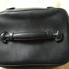 激安❤シャネル　CHANEL　バニティポーチ　カーフスキン　正規品シリアル番号有り。シャネル高騰しています。の画像