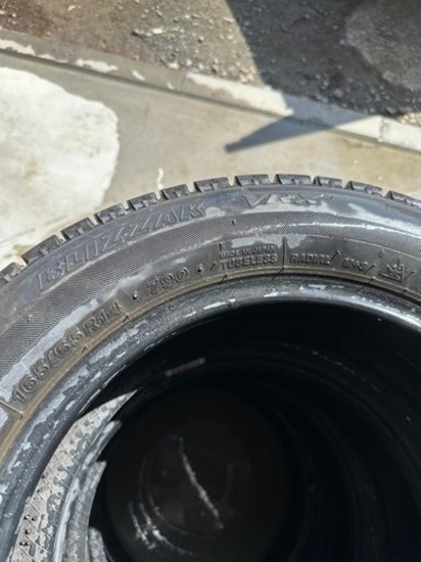 No.765 ブリヂストン ブリザック 165/65R/14 冬タイヤ 4本セット 2017年 ルーミー他