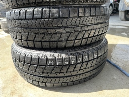 No.765 ブリヂストン ブリザック 165/65R/14 冬タイヤ 4本セット 2017年 ルーミー他