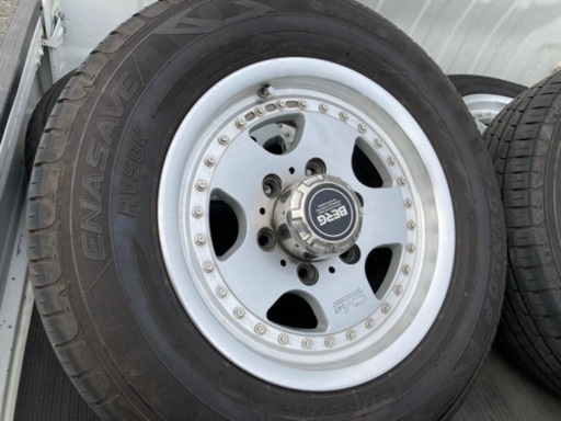 ハイエース用夏タイヤ&ホイールセット