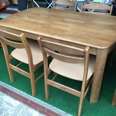 k)カリモク ダイニングセット テーブル×1 イス×4 幅135cm奥行76cm高さ