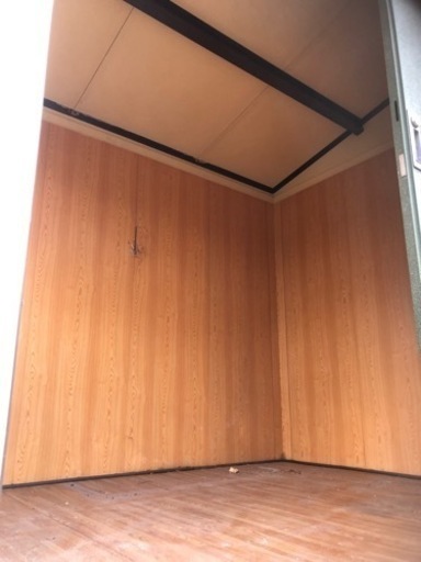 プレハブ　小屋