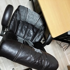 レザー製デスクチェアの画像