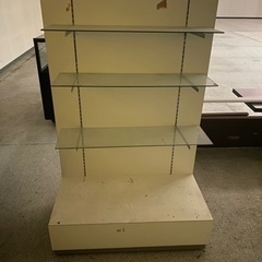 展示棚　什器　アパレル　中古品。