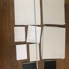油絵のキャンバス、筆、ハケ、絵の具類　決まりました！