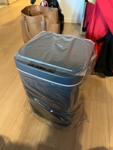 ゴミ箱　新品　自動センサー付き