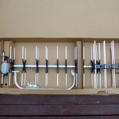 DXアンテナ　UHF14素子高利得アンテナ　UAX14P2 弱電界地域用　新品未使用の画像