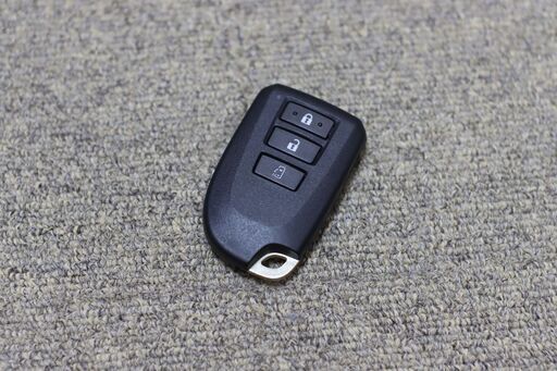 初期化可能　200系ハイエース レジアス 　トヨタ純正スマートキー 　007－AF0105　3ボタン　片側スライド