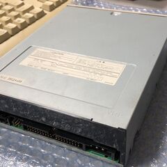 内蔵光学ドライブ TOSHIBA SD-R1102（DVD-ROM／CD-RW）【動作品】の画像