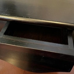 オリエンタルなサイドテーブルの画像