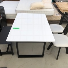ニトリ 伸長式ダイニングテーブルセット 椅子2脚＋ベンチシート