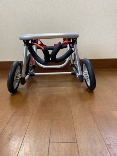 ワンちゃん用四輪車椅子
