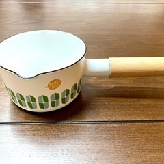 ミルクパン　片手鍋　leaf