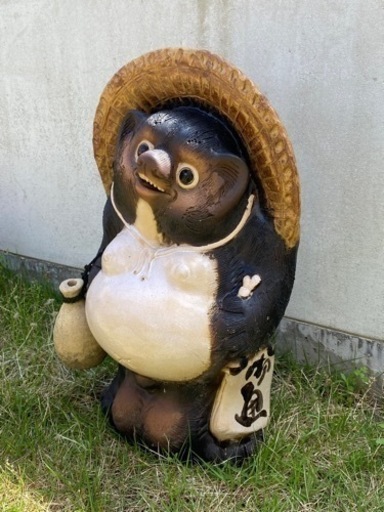 たぬきの置物　信楽焼　高さ64㎝