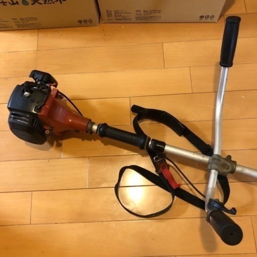 草刈り機譲ります。