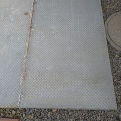 縞鋼板　３枚の画像