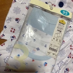 新品　ベビー　キッズ　イカリ柄　パジャマ　肌着　95の画像