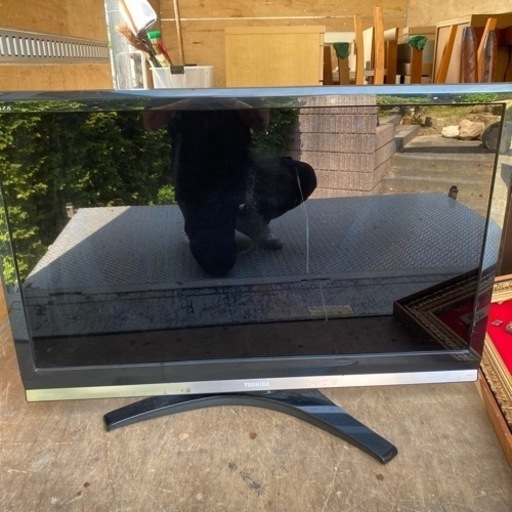TOSHIBA 液晶テレビ　42型