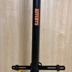 自転車スタンド (高さ190cm、幅50cm)の画像