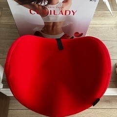 【美品】クビレディ　早い者勝ち