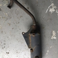 V125gマフラーの画像