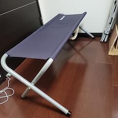 折り畳みチェアーの画像