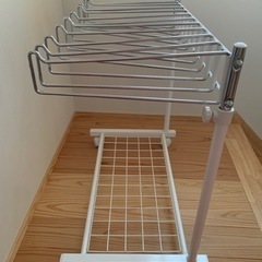 スラックスハンガー(2つ)(6,000円)の画像