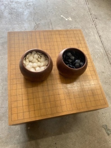 囲碁セット　碁盤　碁石　足付き囲碁盤