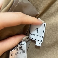 【ロペ】ベージュのスカートの画像