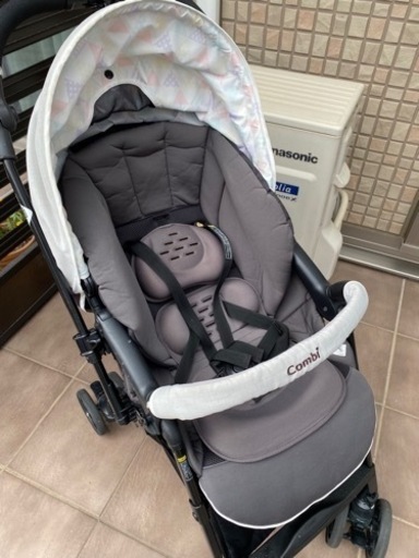 ベビーカー　コンビ  スゴカルα  ４キャス  compact エッグショック