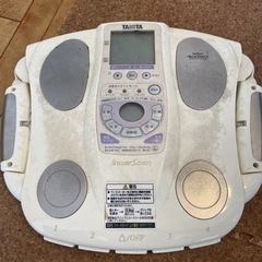 タニタの体組成計をお売りします。
