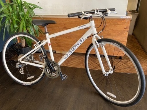 【LOUIS GARNEAU CHASSE前後タイヤ・チューブ新品！】3×8速　700×28cクロスバイク　ホワイト