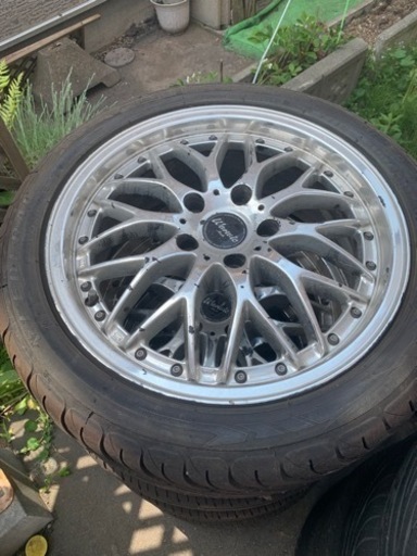 17インチアルミ タイヤは結構バリ目です。