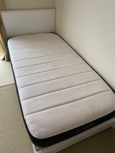 シングルベッド！マットレス付き
