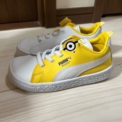 (お話中)プーマ　キッズシューズ16cm ミニオンコラボシューズの画像