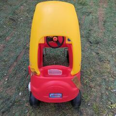 車のおもちゃの画像